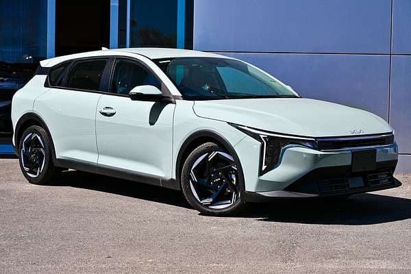 2025 Kia K4