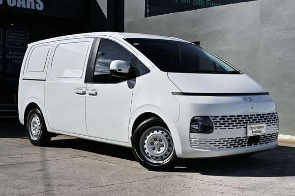 2022 Hyundai STARIA LOAD